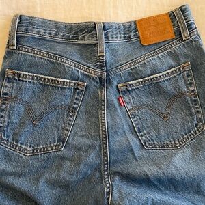 Levi’s’ Ribcage Straight Ankle jeans